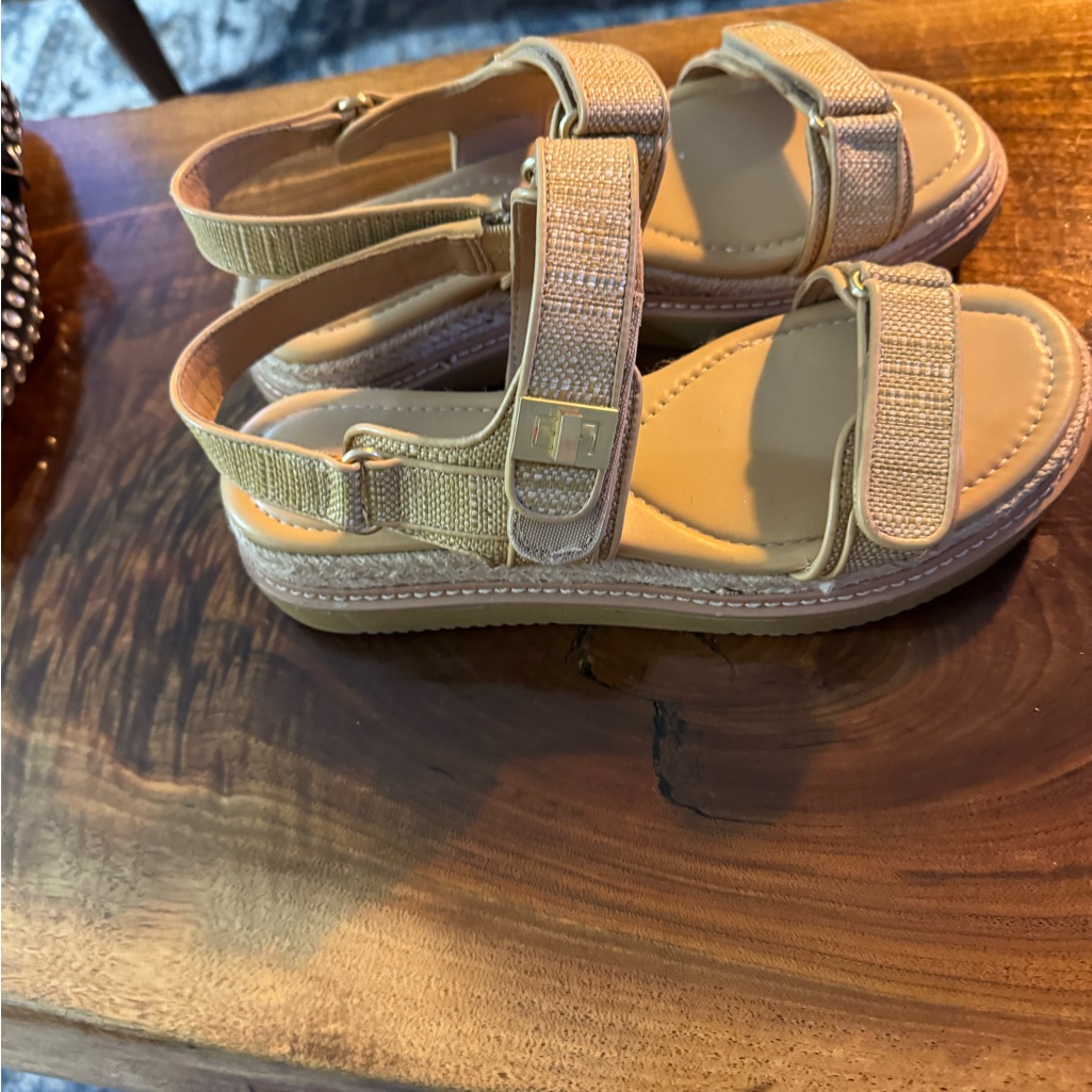 Brand New Steve Madden Sandals